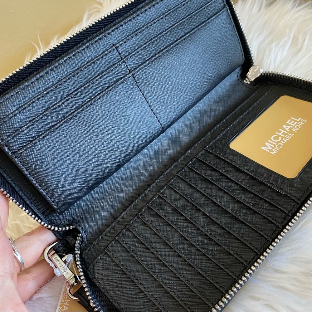 Final sale 🌹Michael Kors jet set travel large continental wallet - Picture 6 of 8